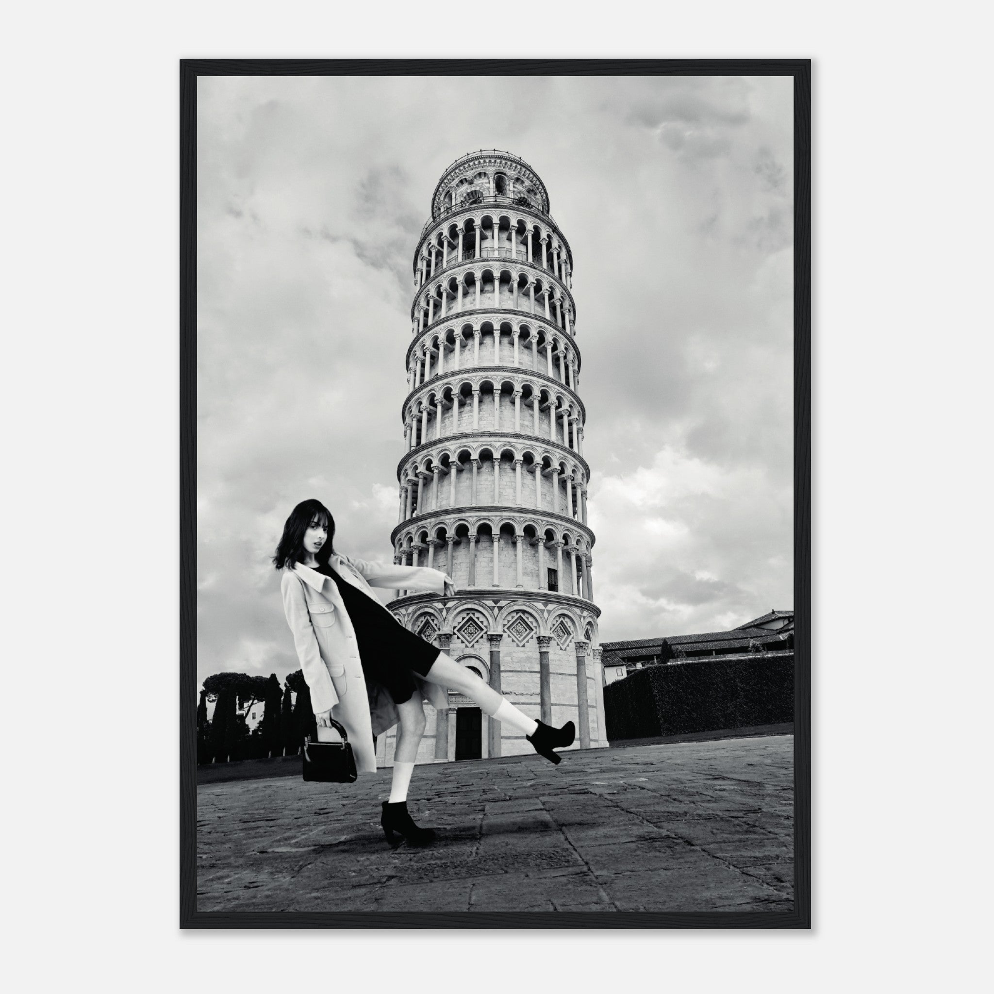 Póster Gente inclinada de Pisa en blanco y negro